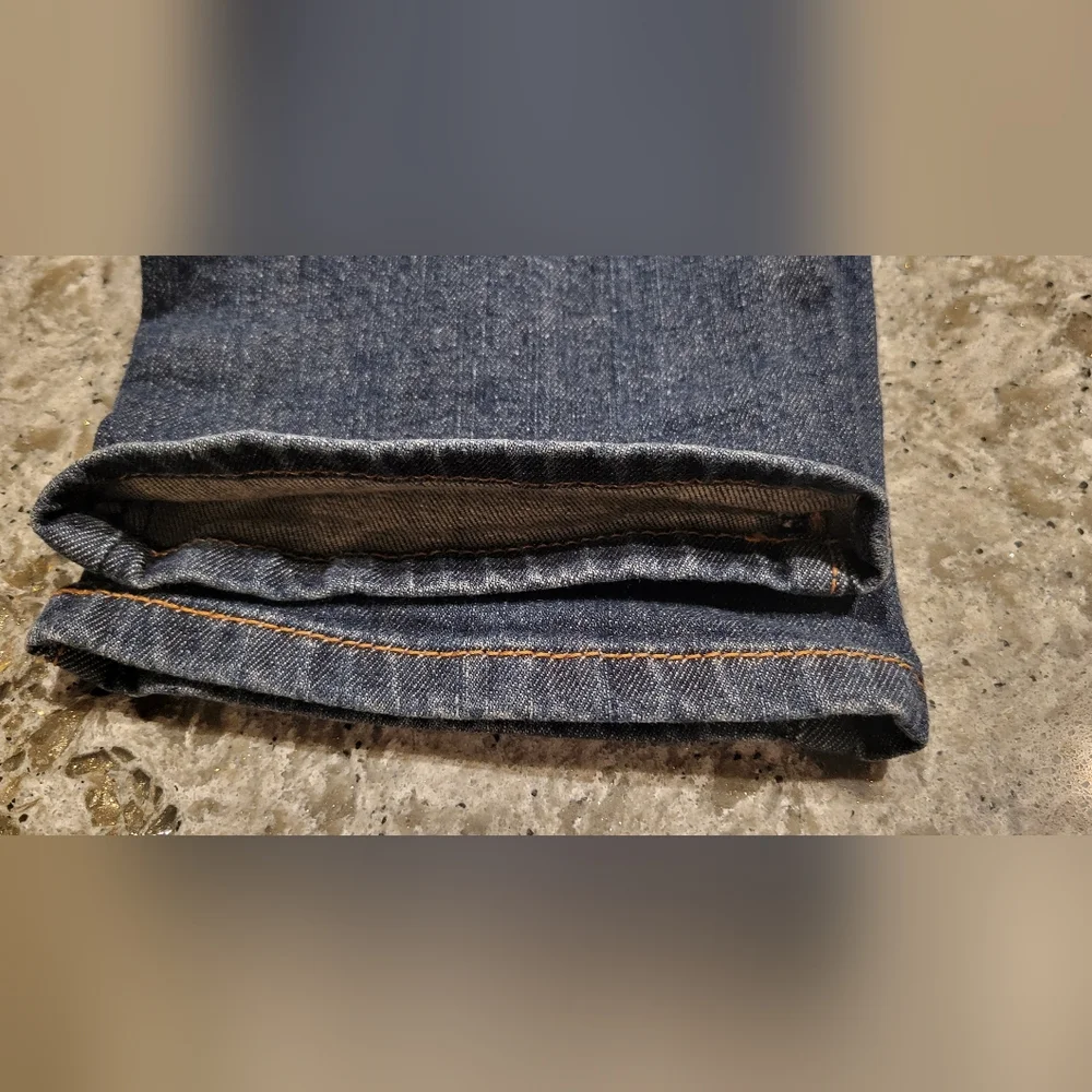 GUESS Jeans - Picture 5 of 9